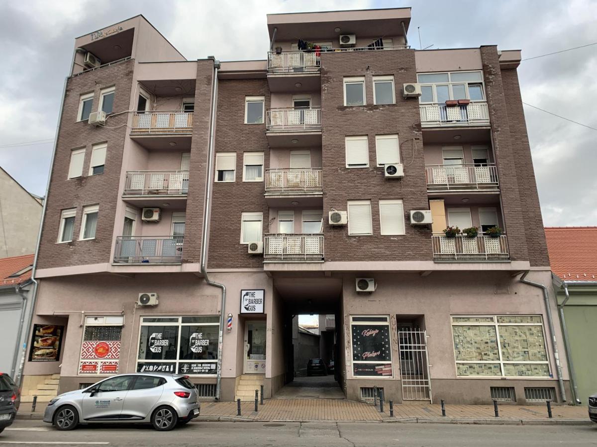 Mila Apartment Novi Sad Exterior foto